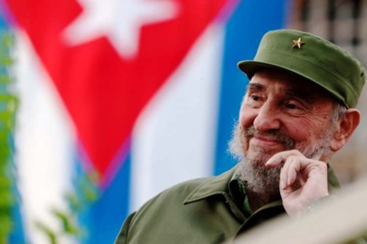 Fidel: vivo y sin espacios limitados
