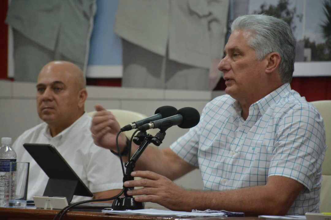 Díaz-Canel informa sobre disponibilidad de combustible en Cuba