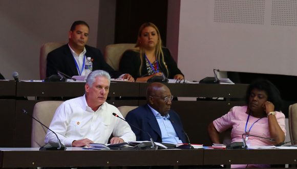 Parlamento cubano aprueba Ley de Comunicación Social