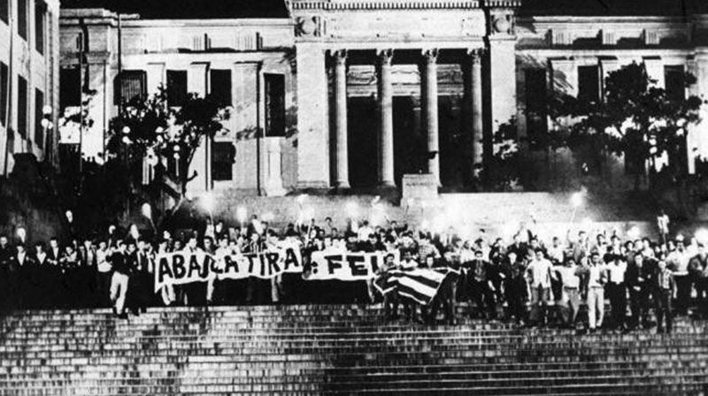 Marcha de las Antorchas 1953, primera batalla de la Juventud del Centenario