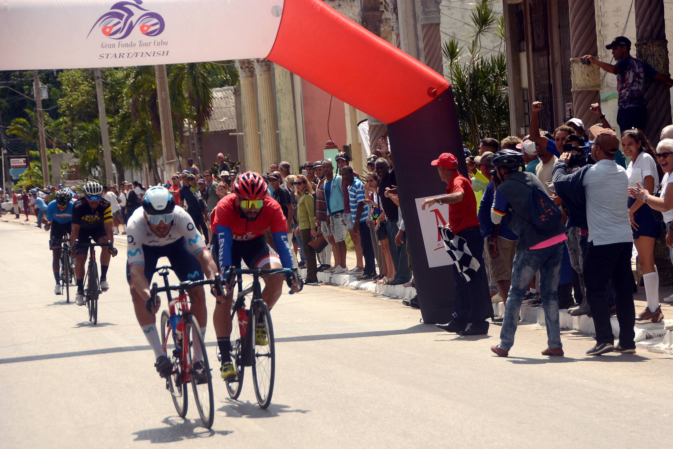 Vence Leandro Marcos en etapa Camagüey-Ciego de Ávila de Vuelta Ciclística al Centro del país
