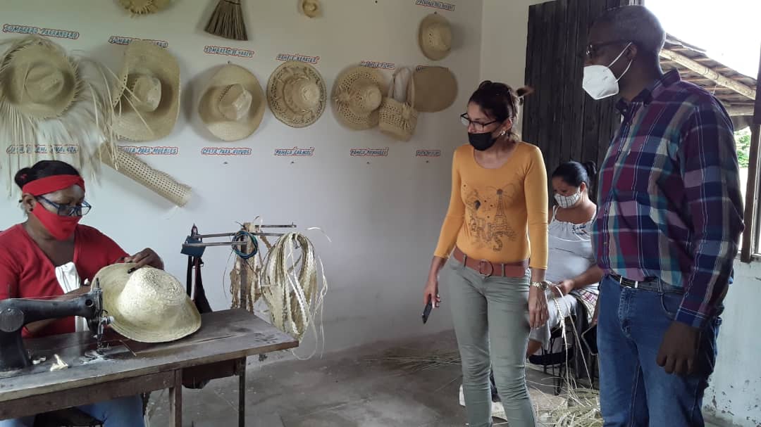 taller de artesanía municipio Bolivia 2