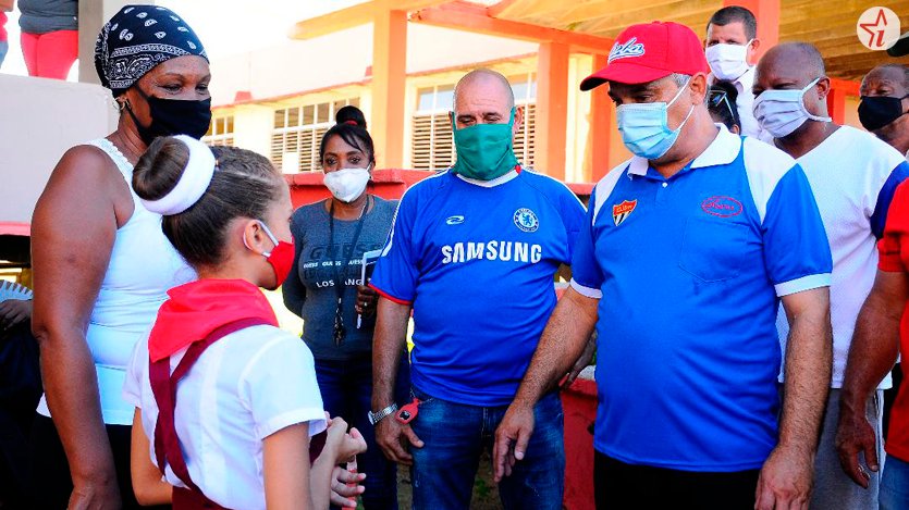 Titular del INDER recorre instalaciones deportivas avileñas