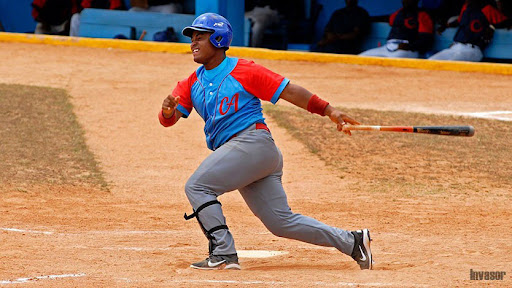 Yudiel en el Cuba sub-23 de béisbol