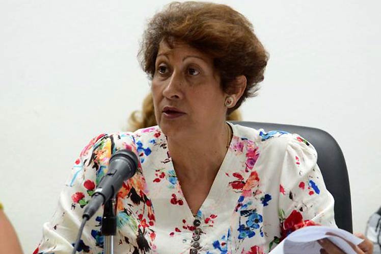 Elsa Velazquez